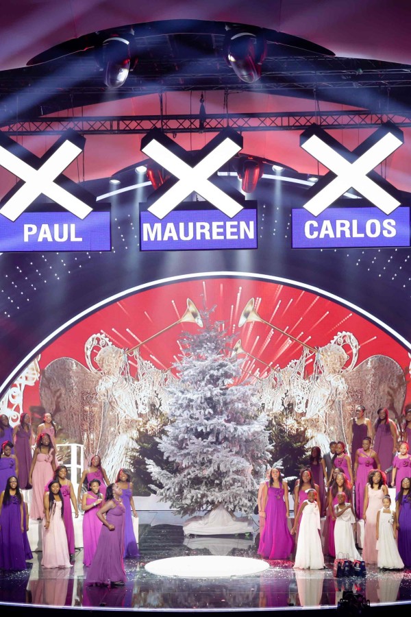 Sapin de Noël décoré en scène